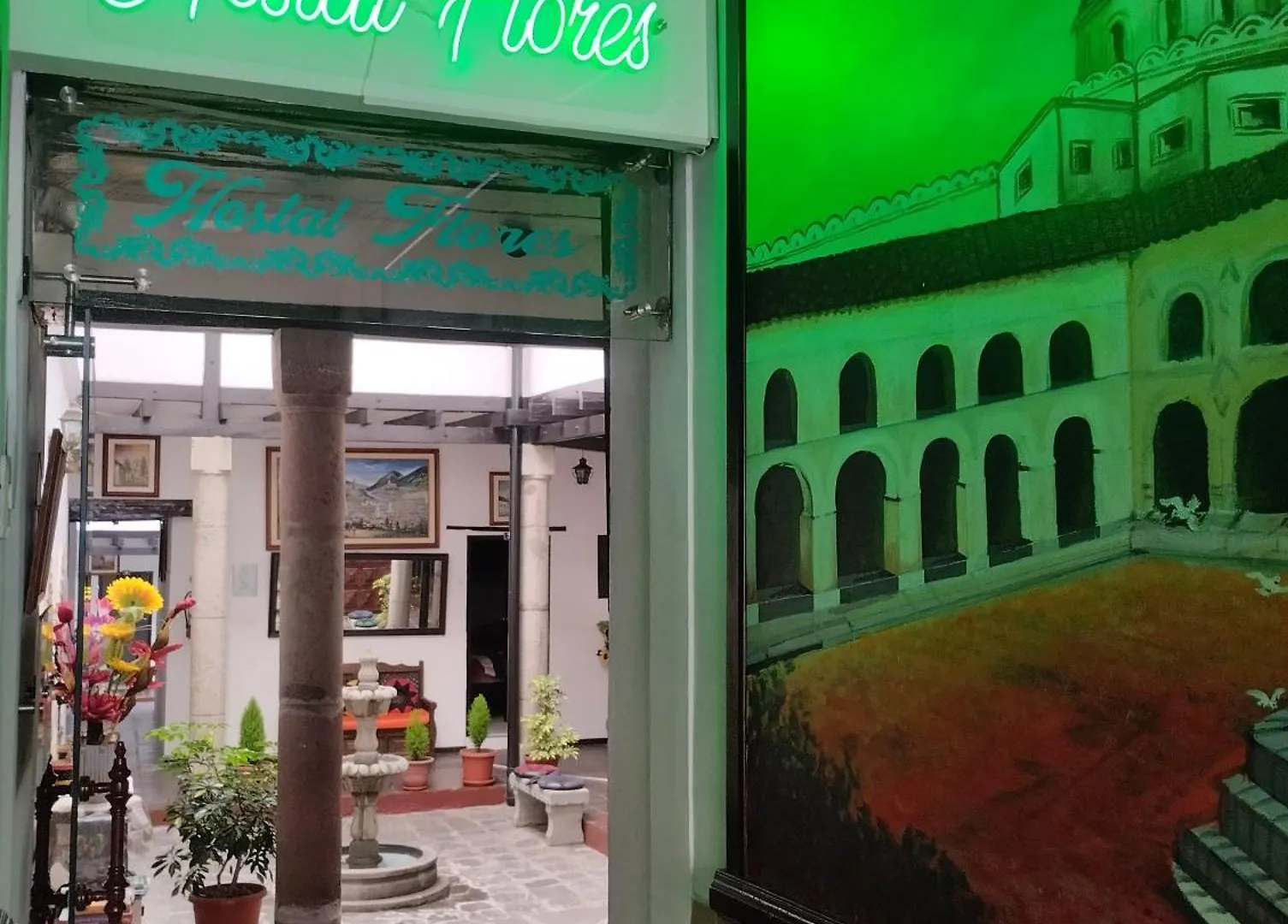Hostel Hostal Flores Quito Ecuador