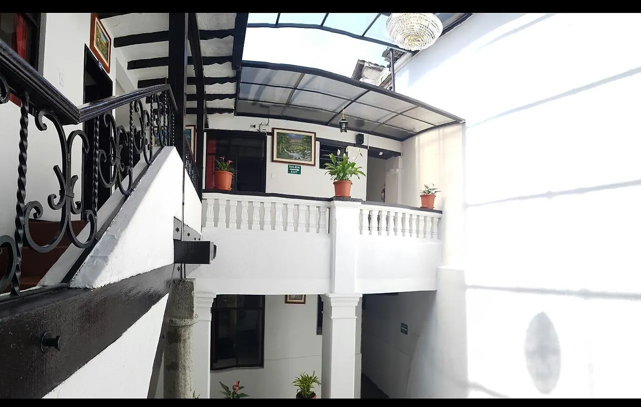 Hostal Flores Quito Ecuador